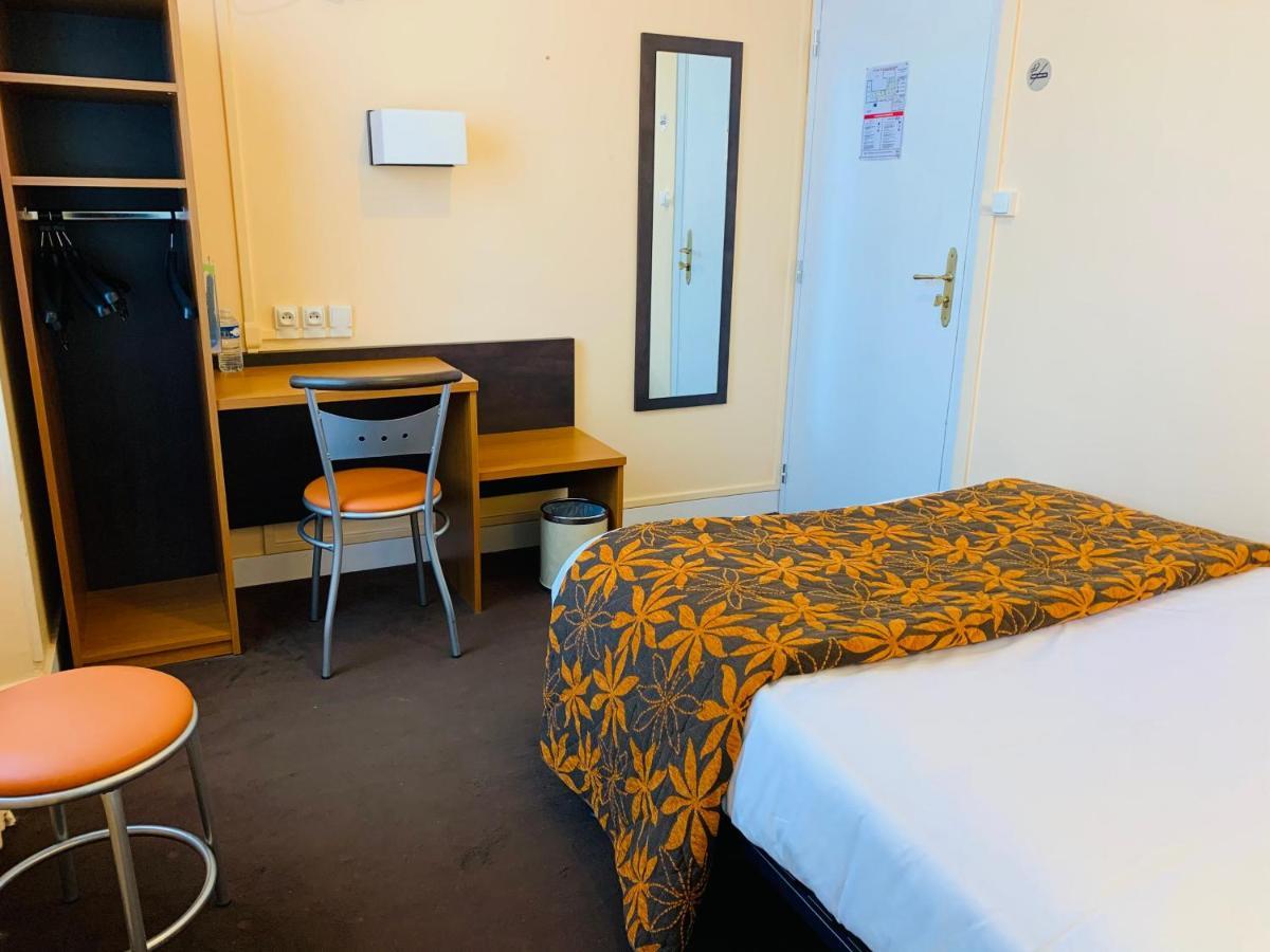 Au Petit Hotel