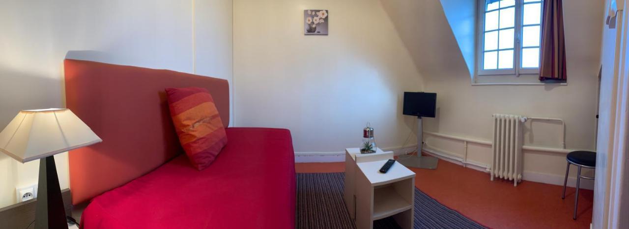 Au Petit Hotel 3*